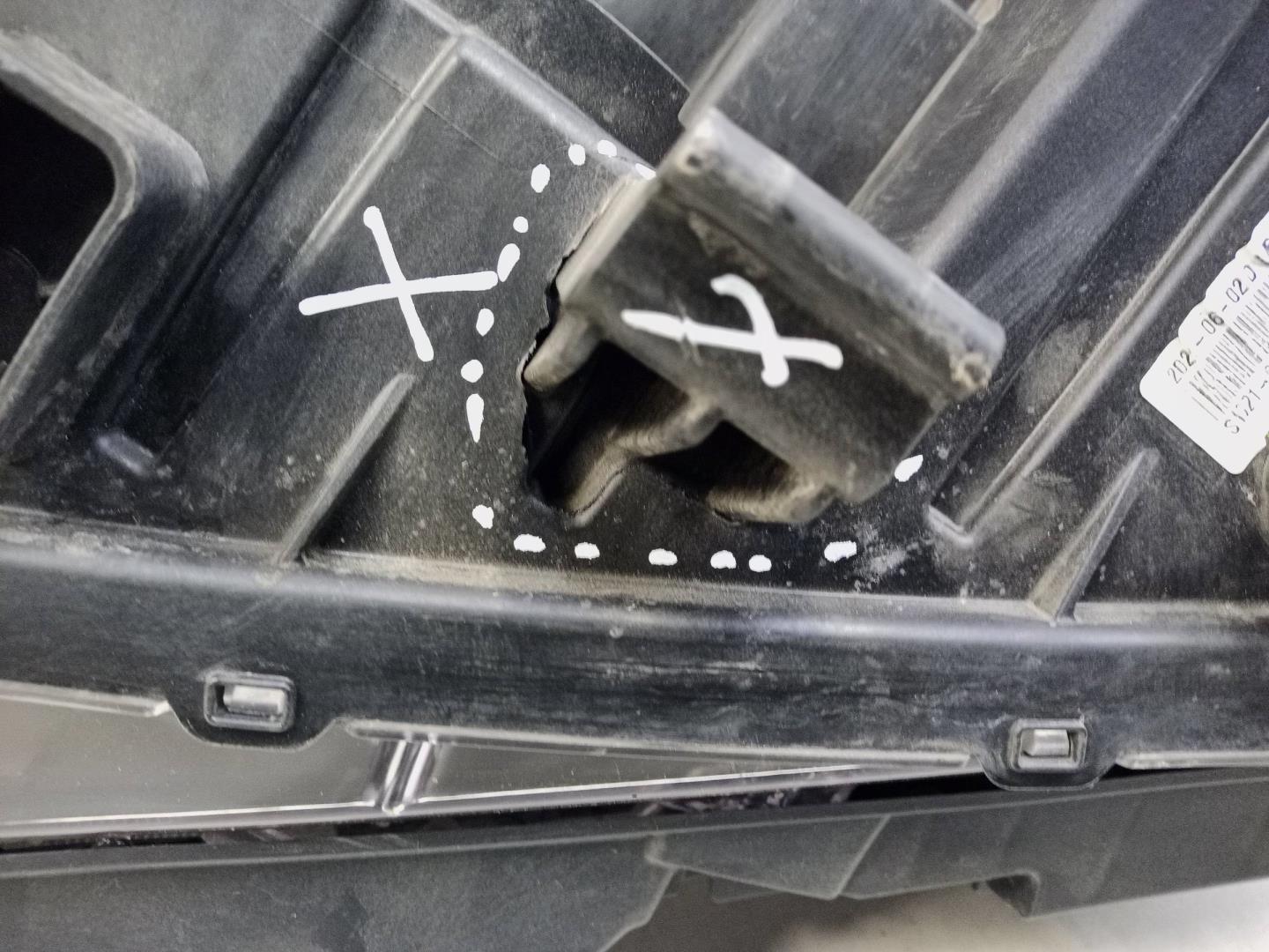 Фара правая