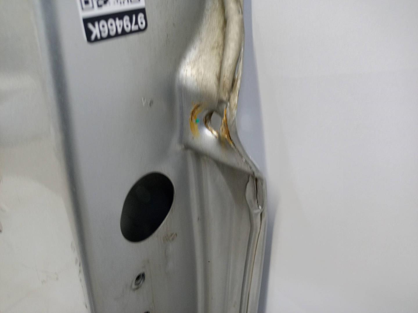 Дверь передняя левая