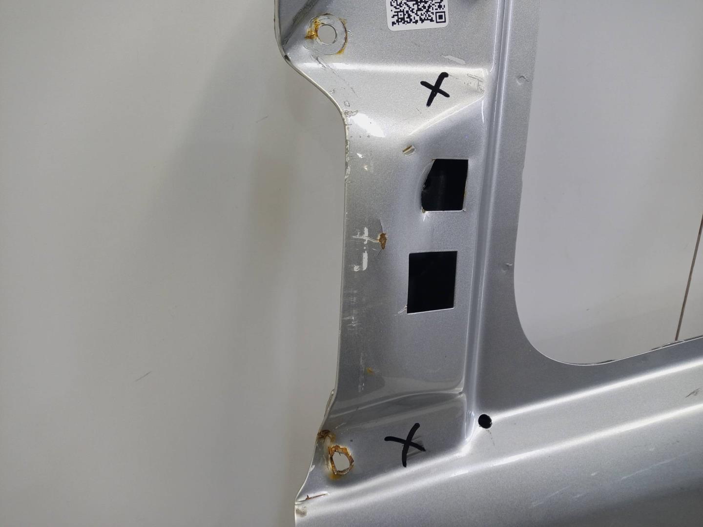 Дверь передняя левая