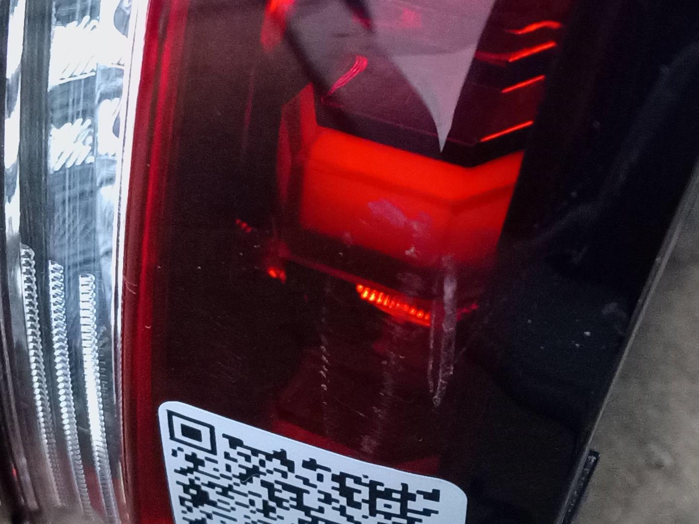 Фонарь задний наружный правый