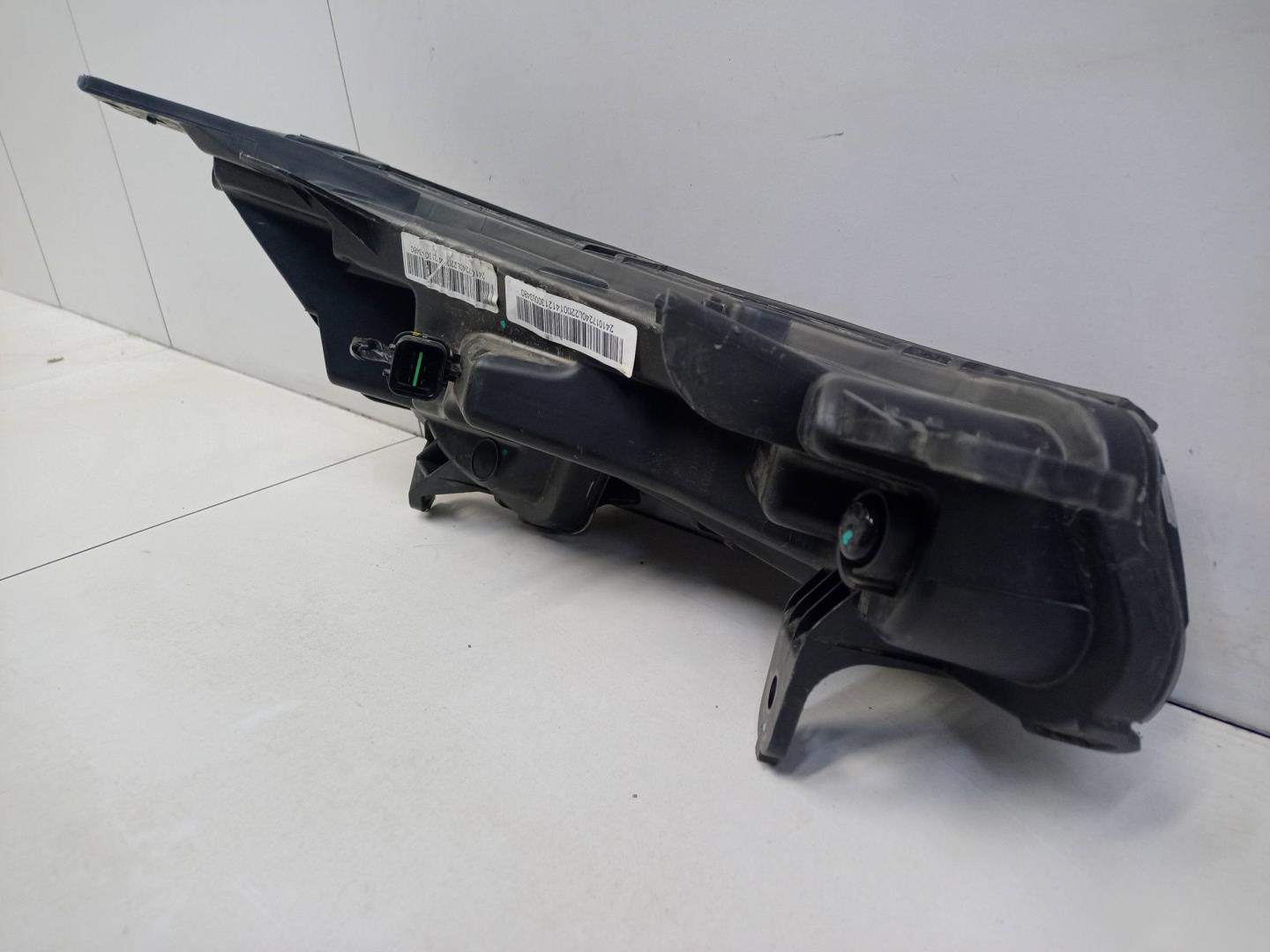 Фара дневного света левая (ходовые огни)