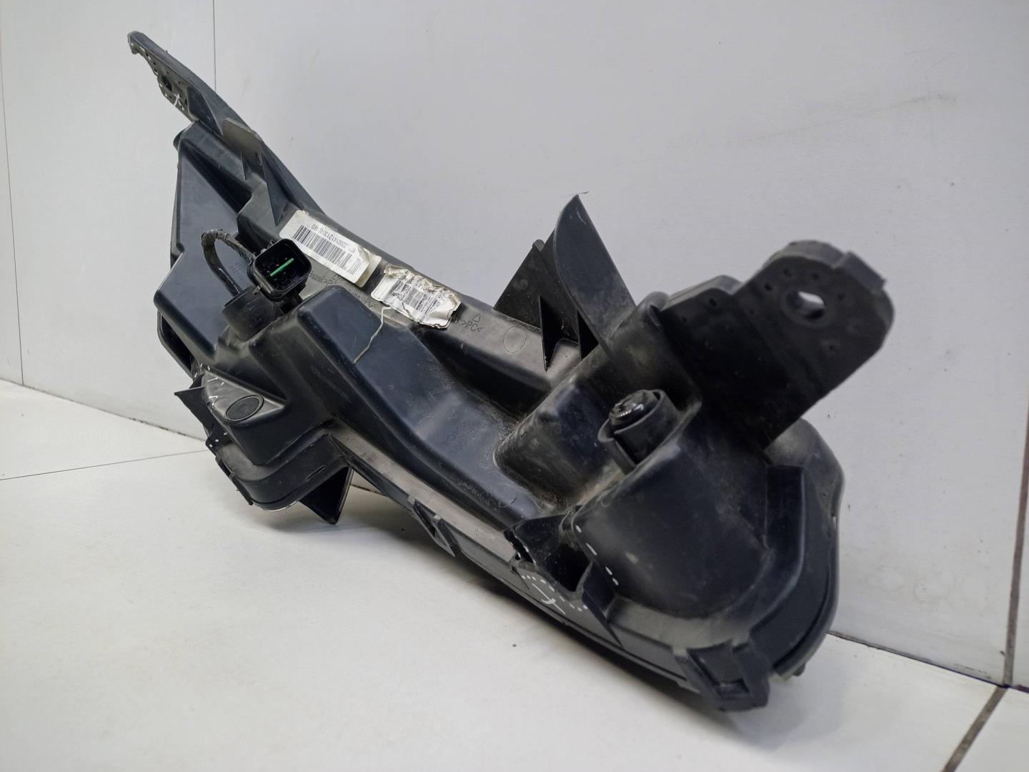 Фара дневного света левая (ходовые огни)