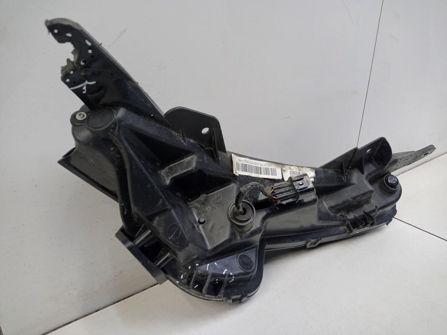 Фара дневного света левая (ходовые огни)