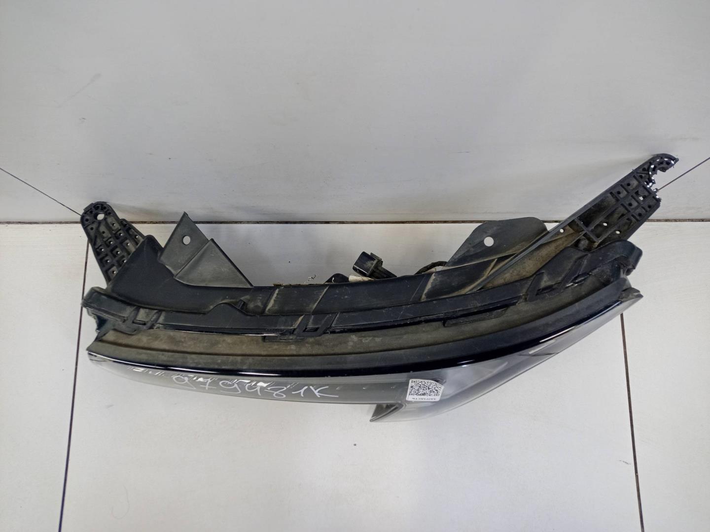 Фара дневного света левая (ходовые огни)