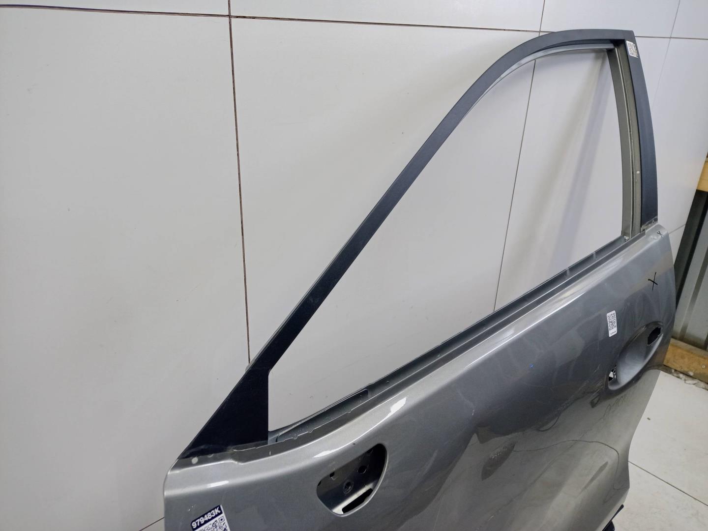 Дверь передняя левая