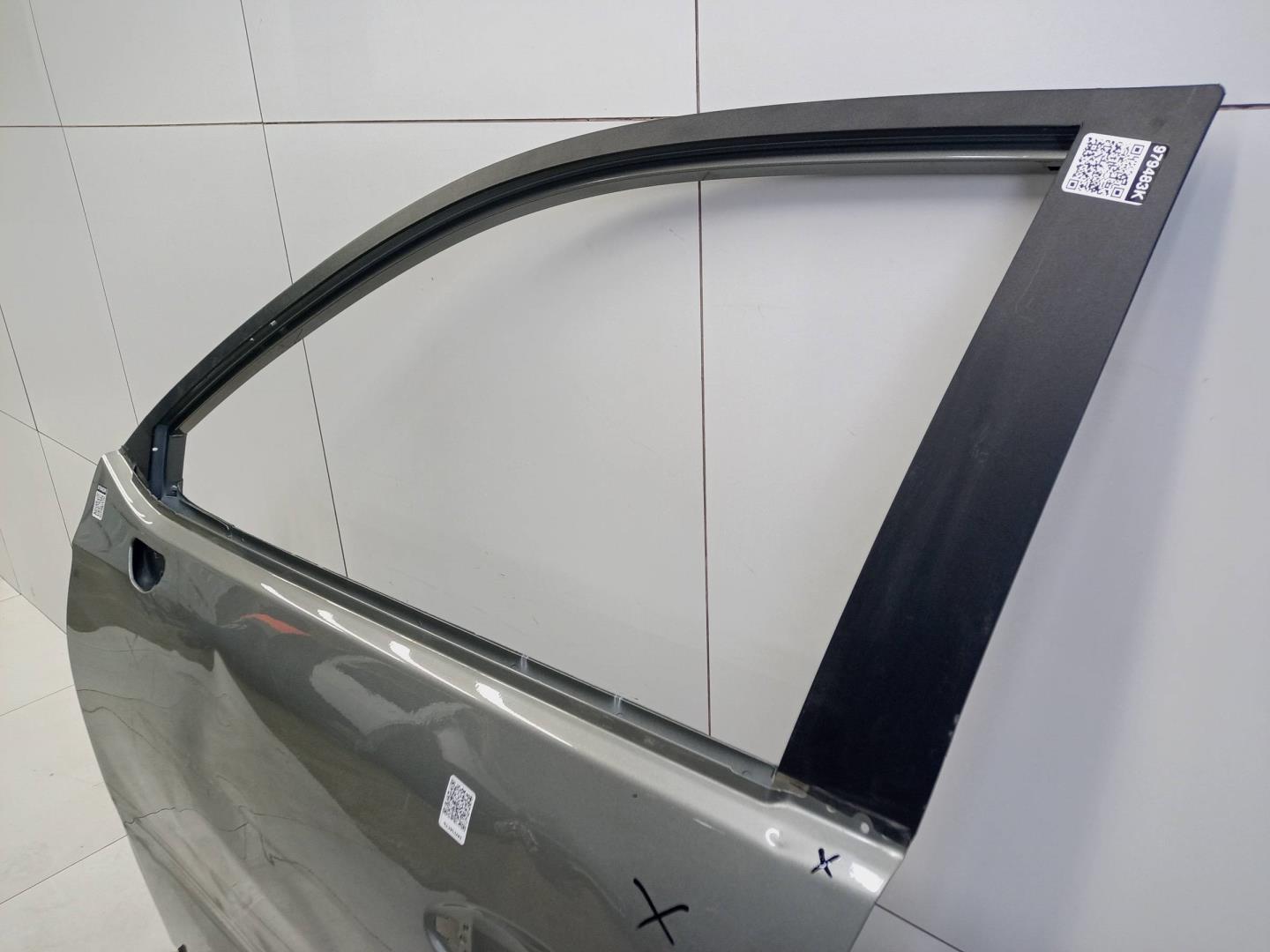 Дверь передняя левая