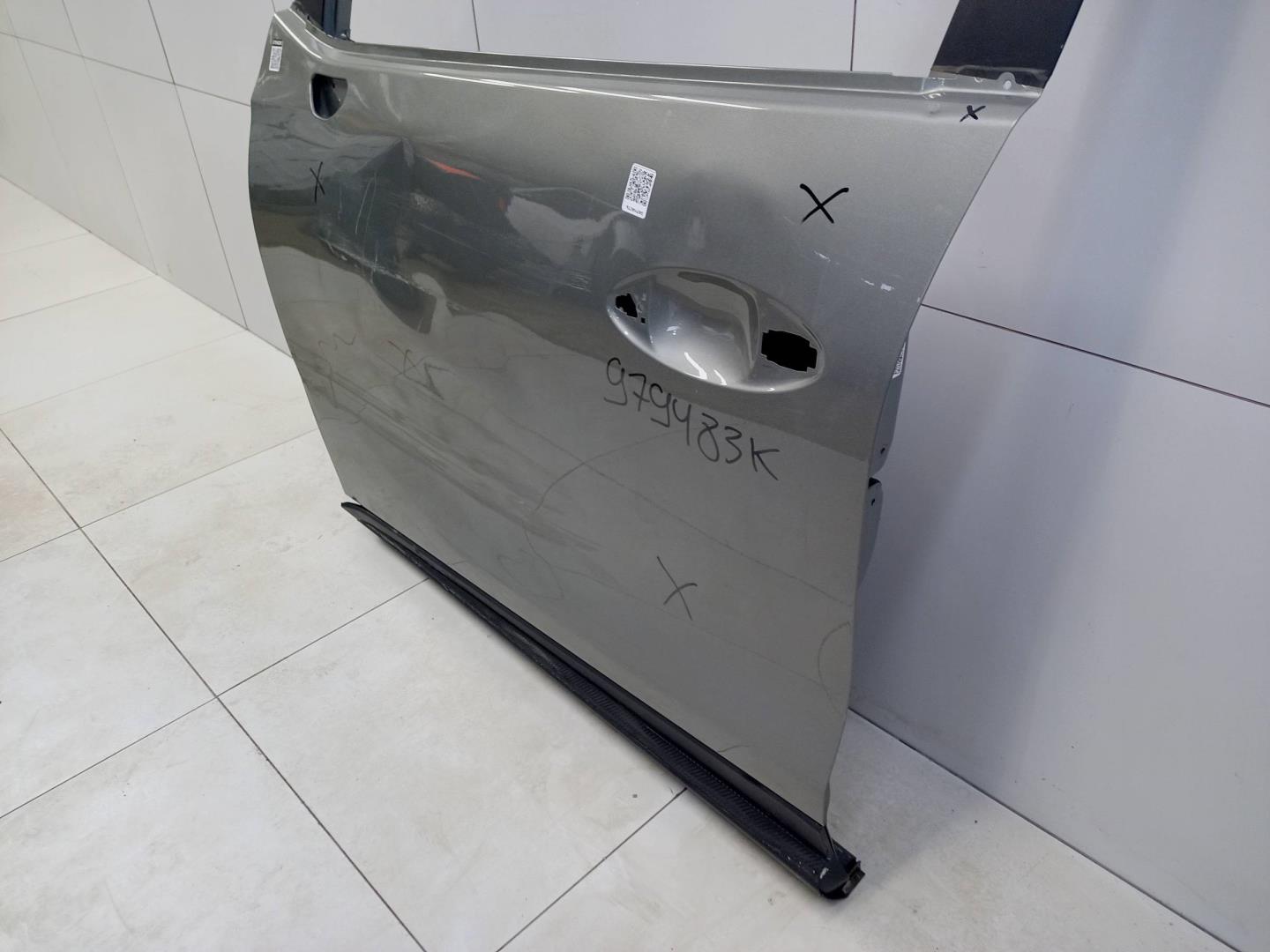 Дверь передняя левая