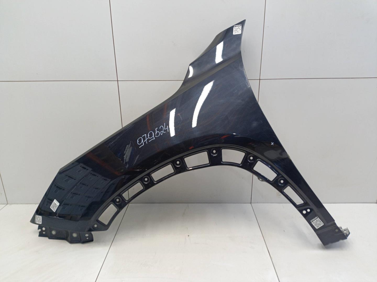 Крыло переднее левое