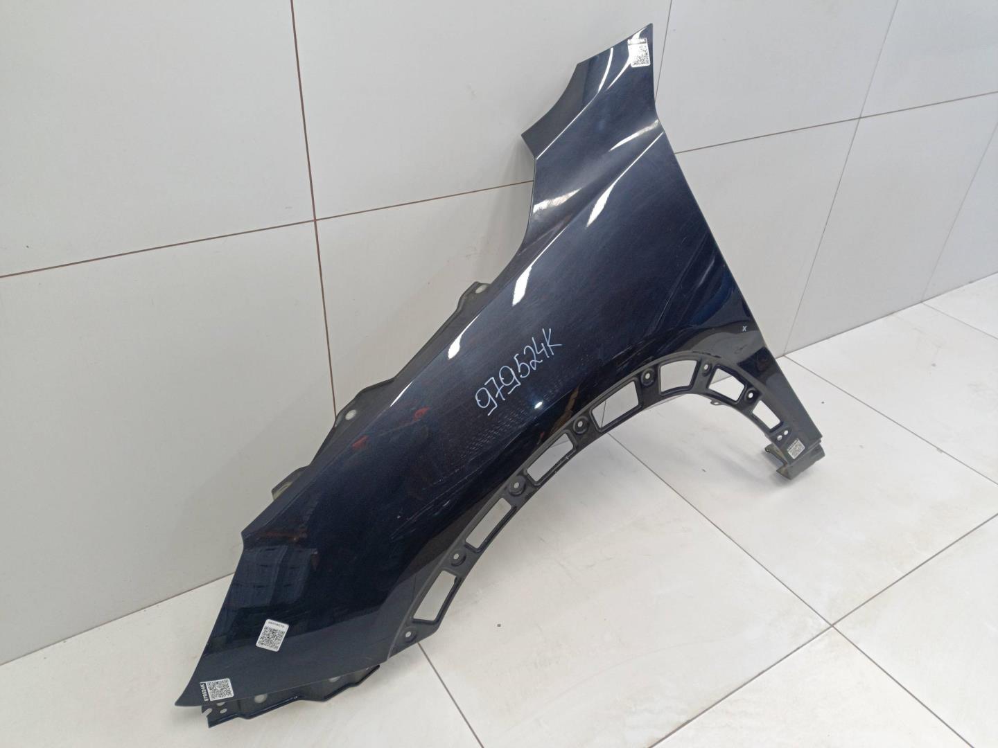 Крыло переднее левое