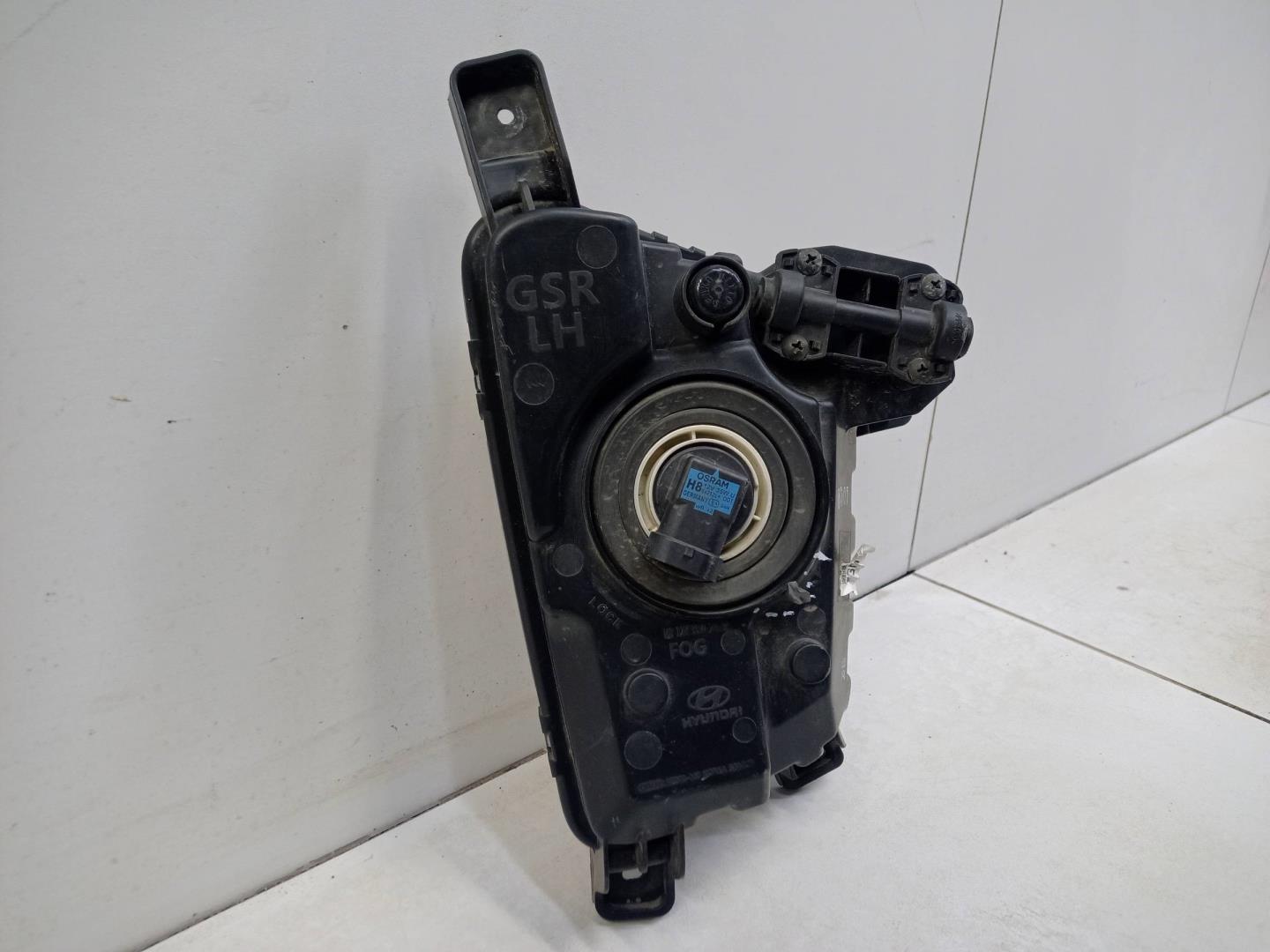 Фара противотуманная левая