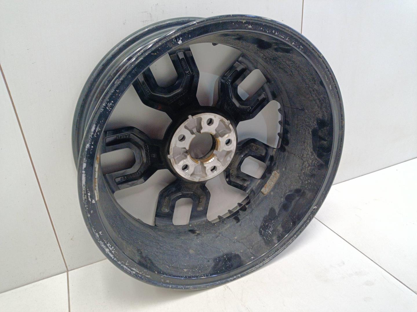 Диск колесный литой легкий сплав