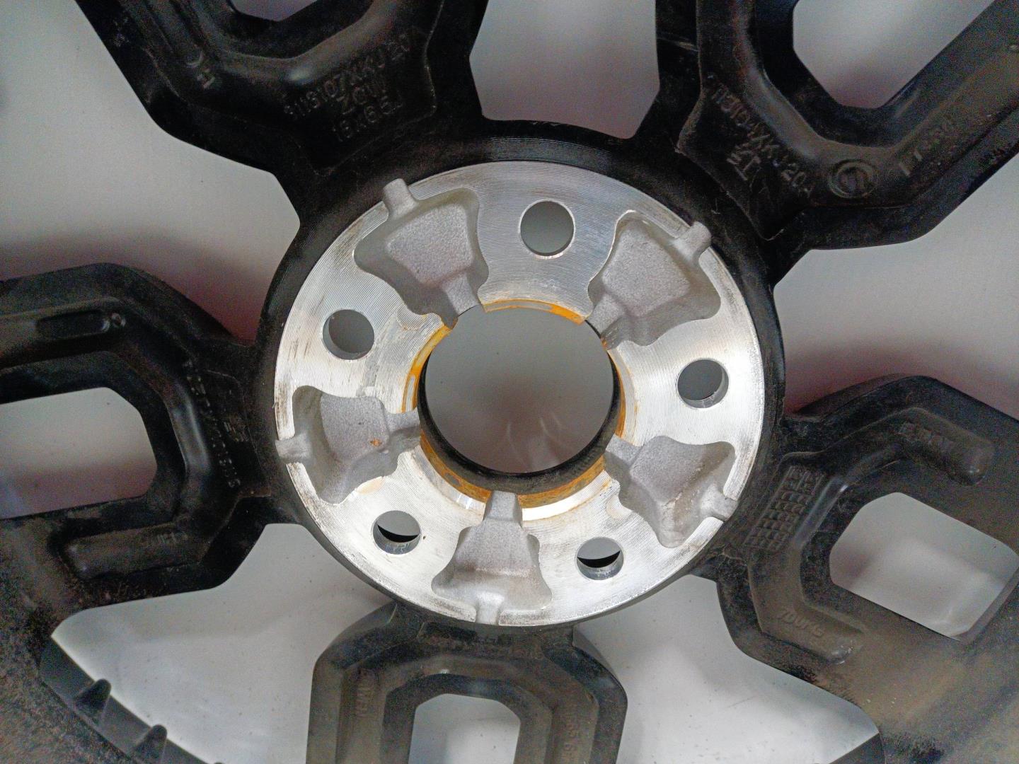 Диск колесный литой легкий сплав