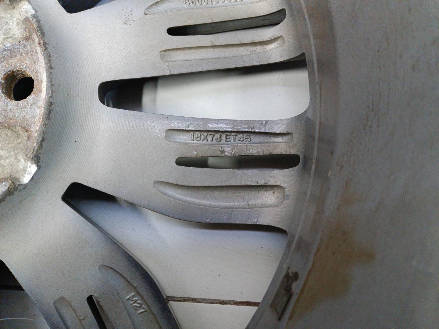 Диск колесный литой легкий сплав