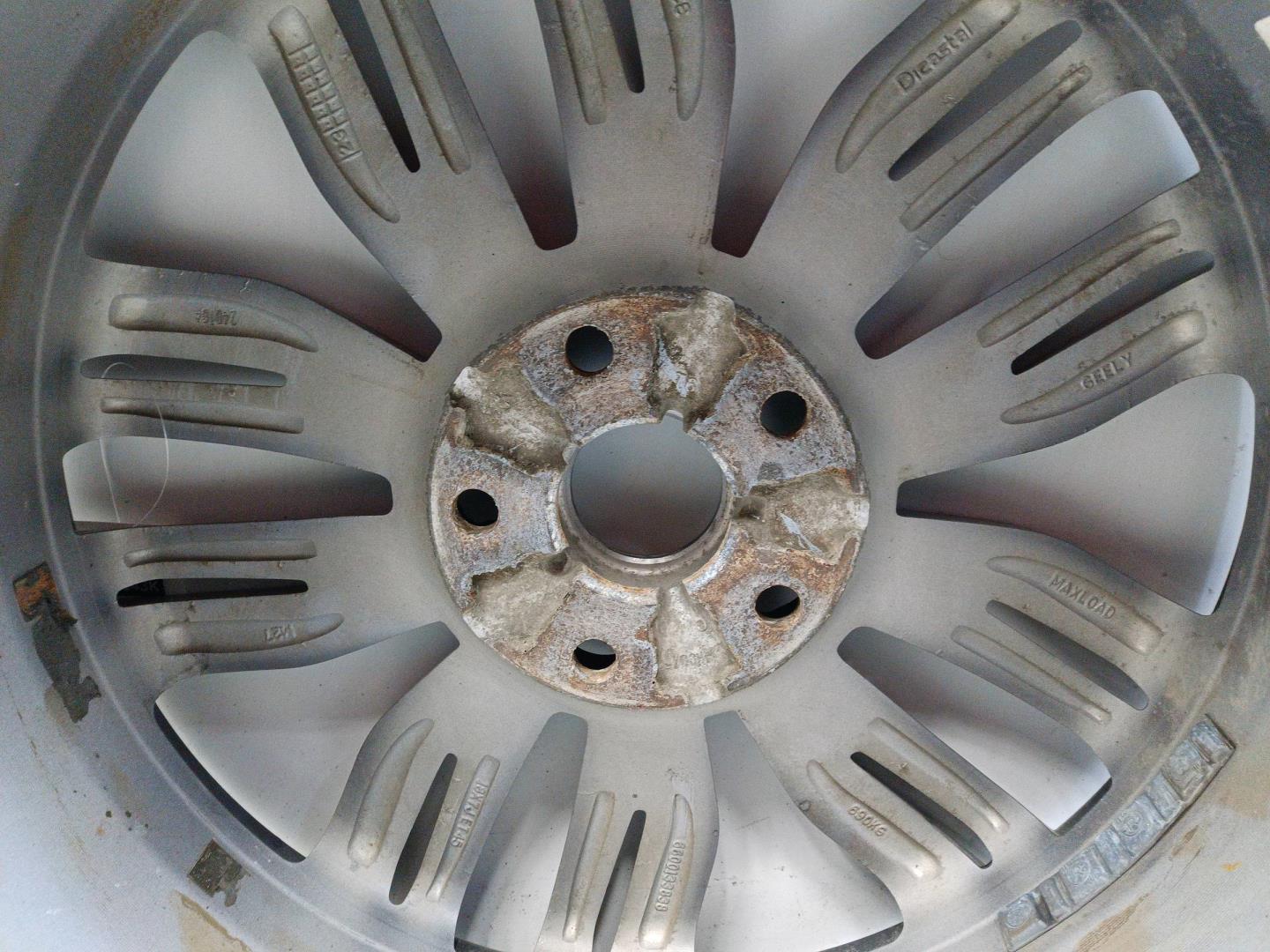 Диск колесный литой легкий сплав