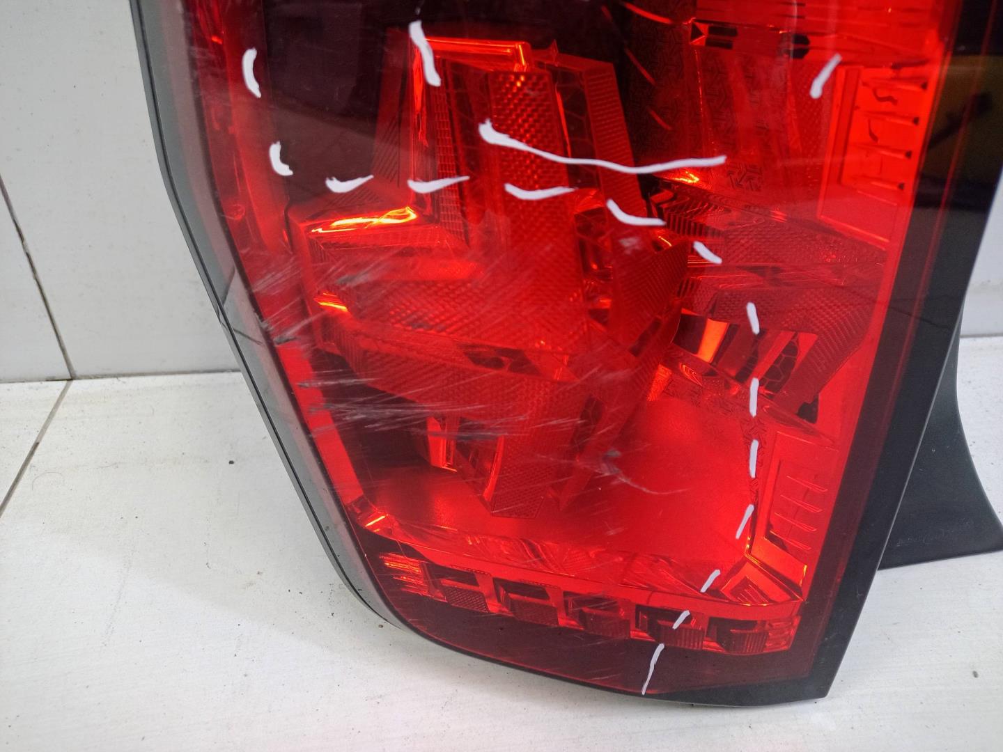 Фонарь задний левый