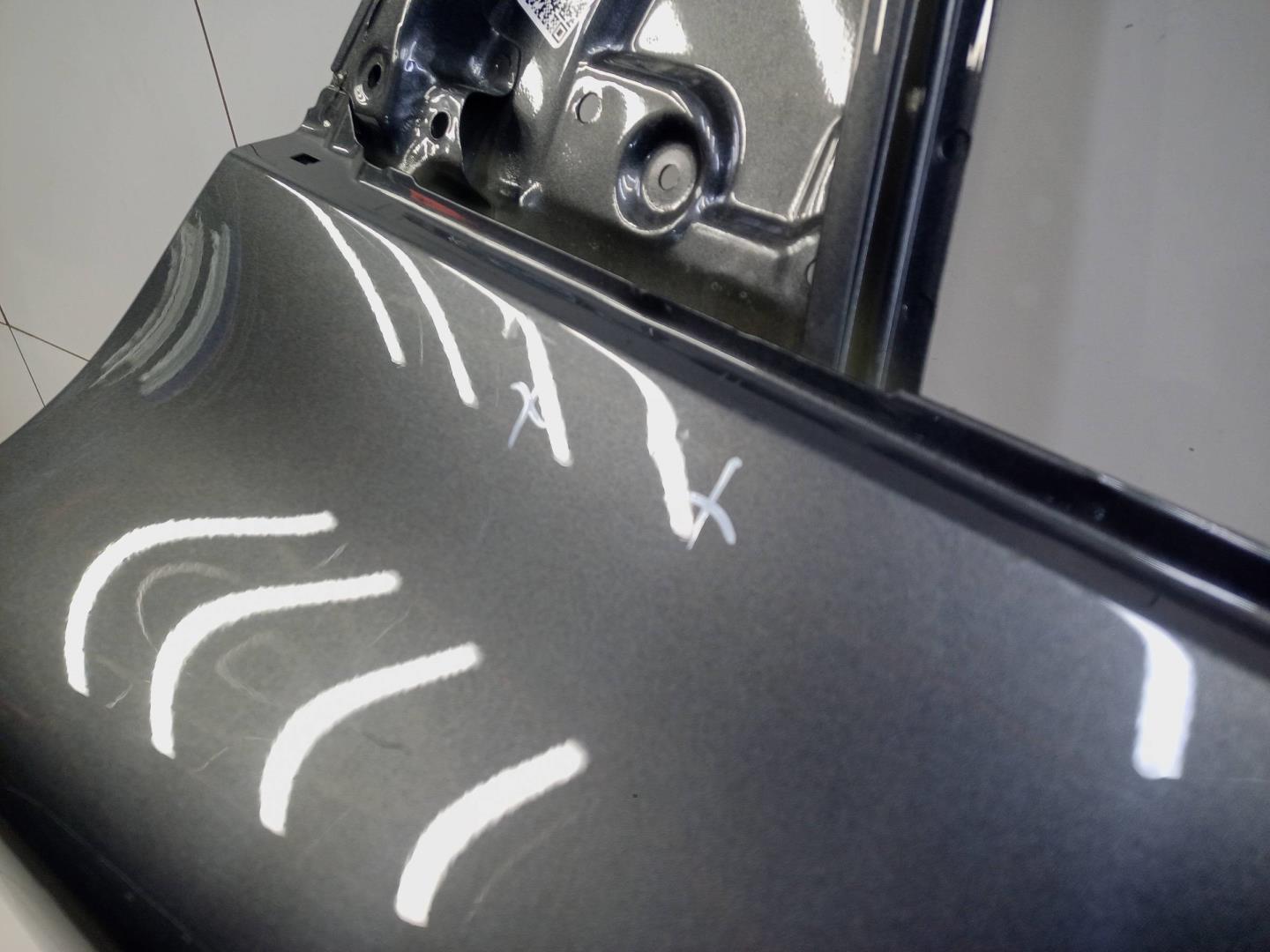 Дверь задняя правая