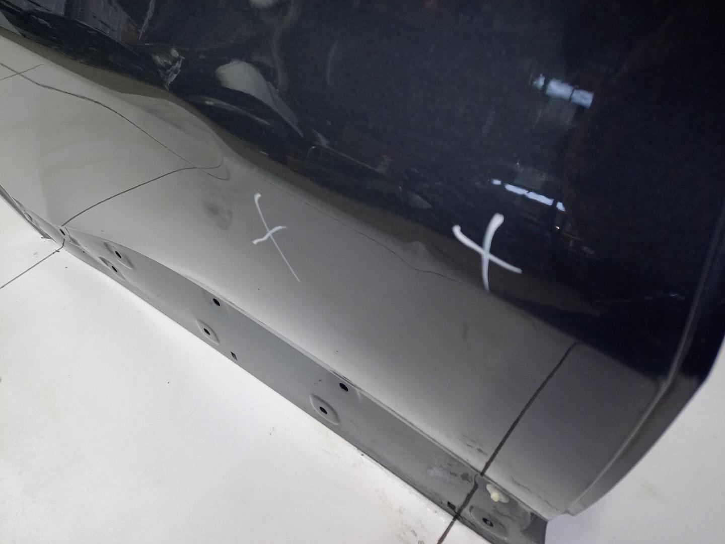 Дверь задняя правая