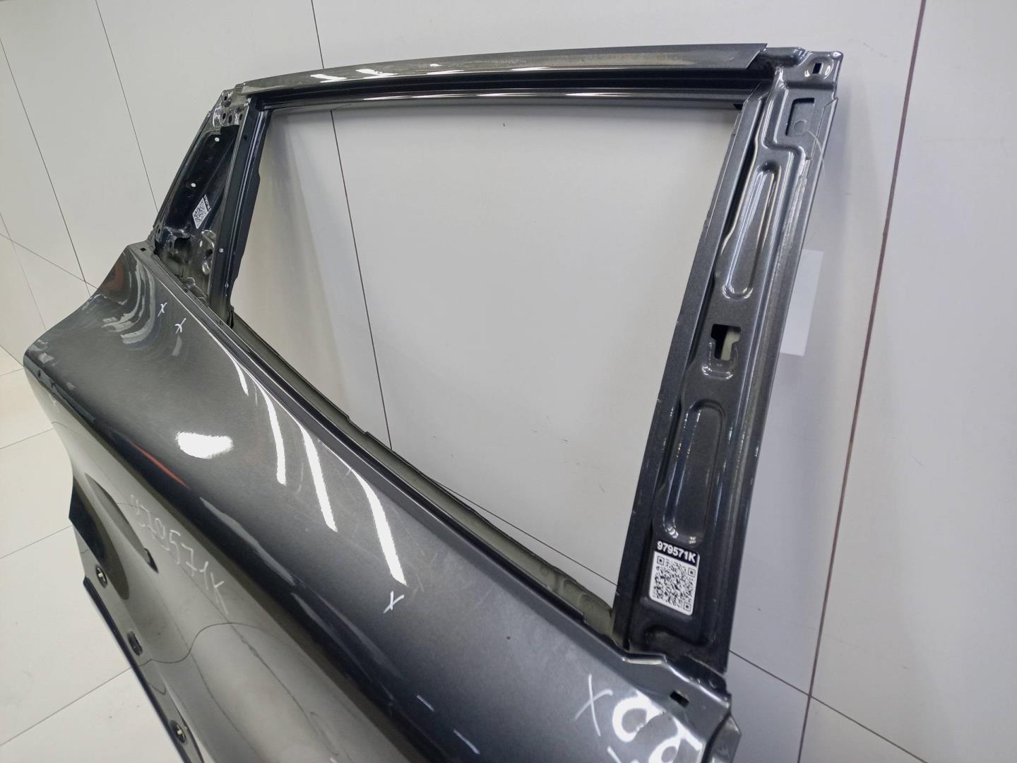 Дверь задняя правая