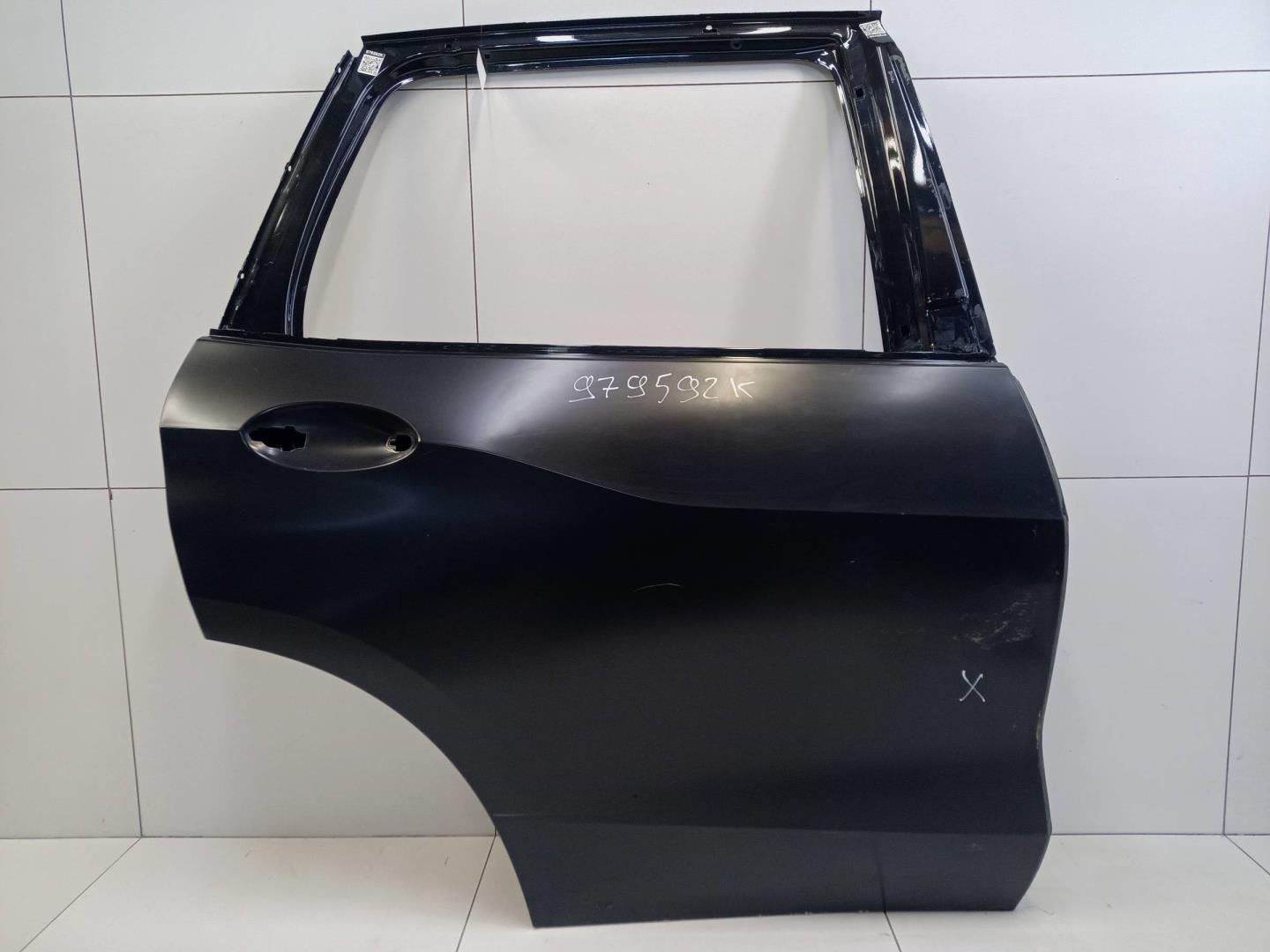 Дверь задняя правая
