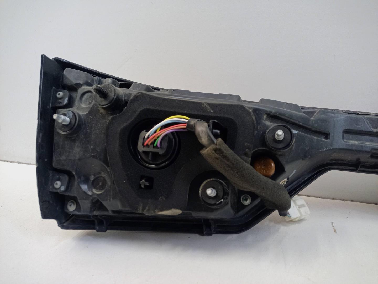 Фонарь задний