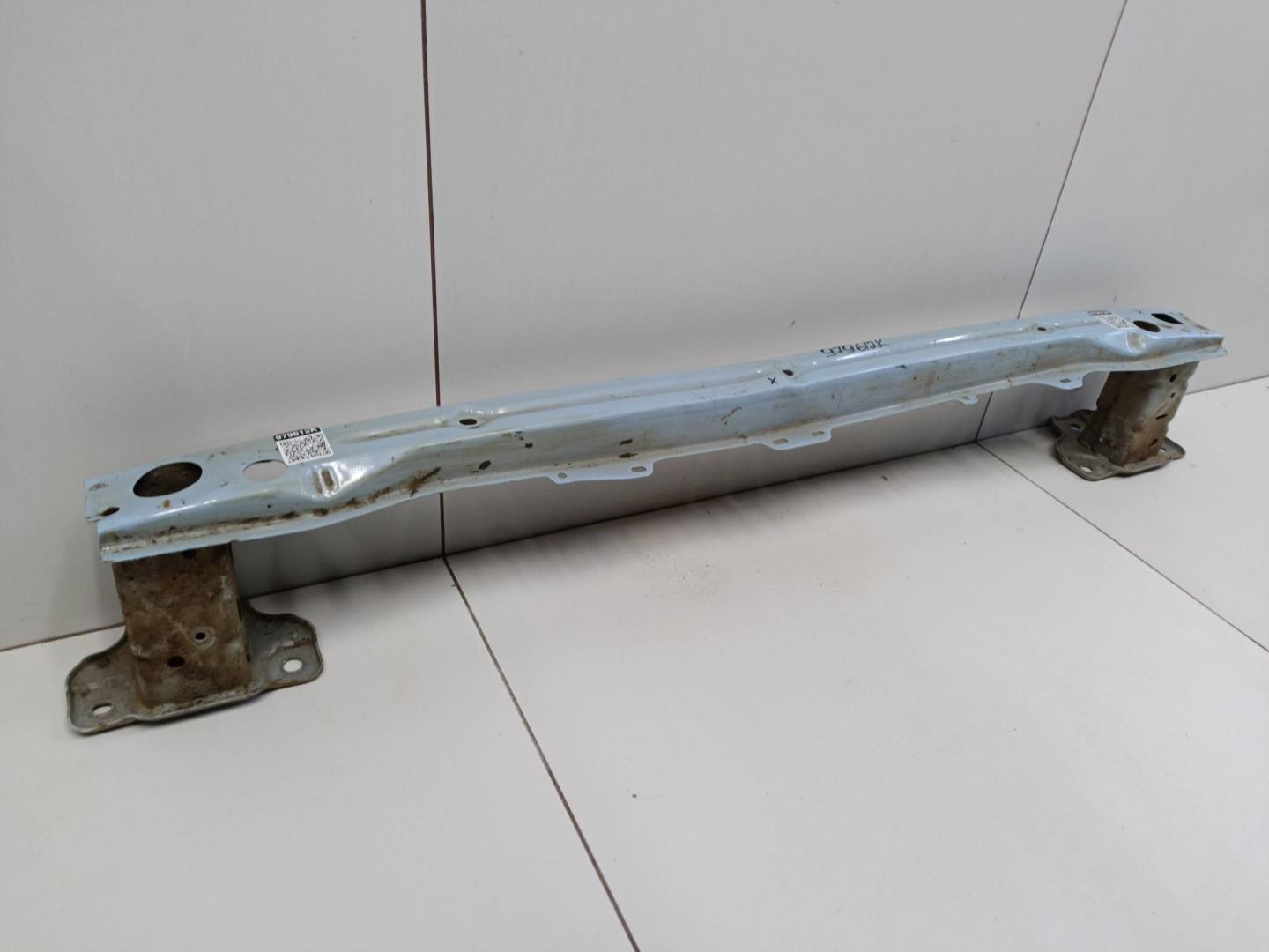 Усилитель заднего бампера