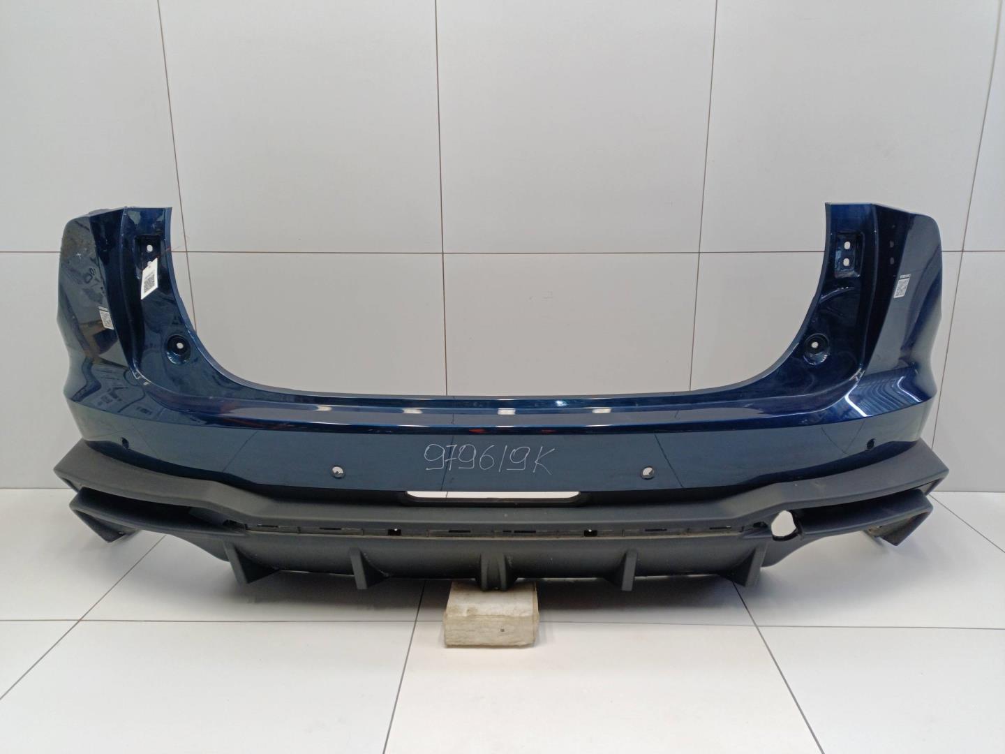 Бампер задний