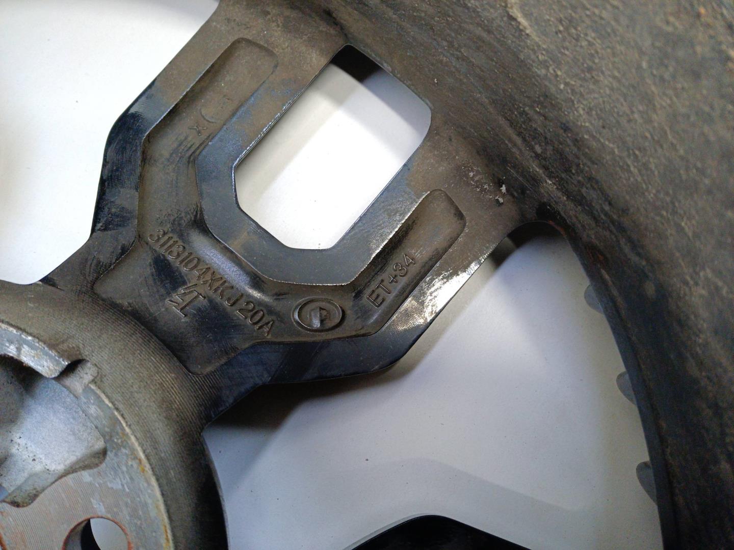 Диск колесный литой легкий сплав