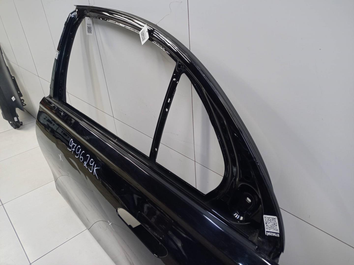 Дверь задняя левая