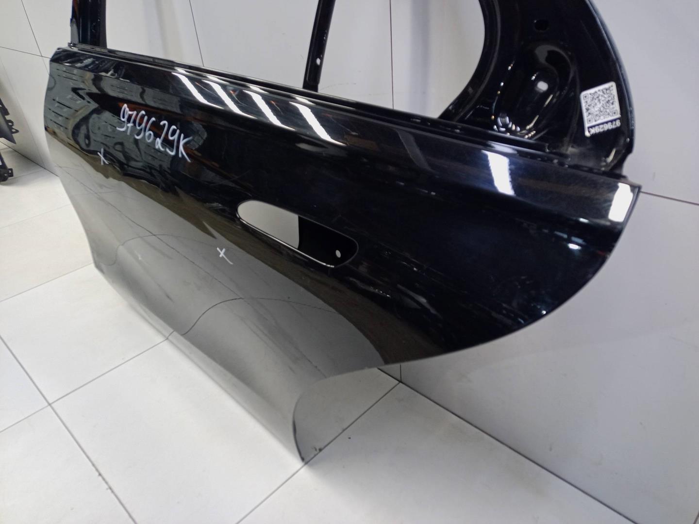 Дверь задняя левая