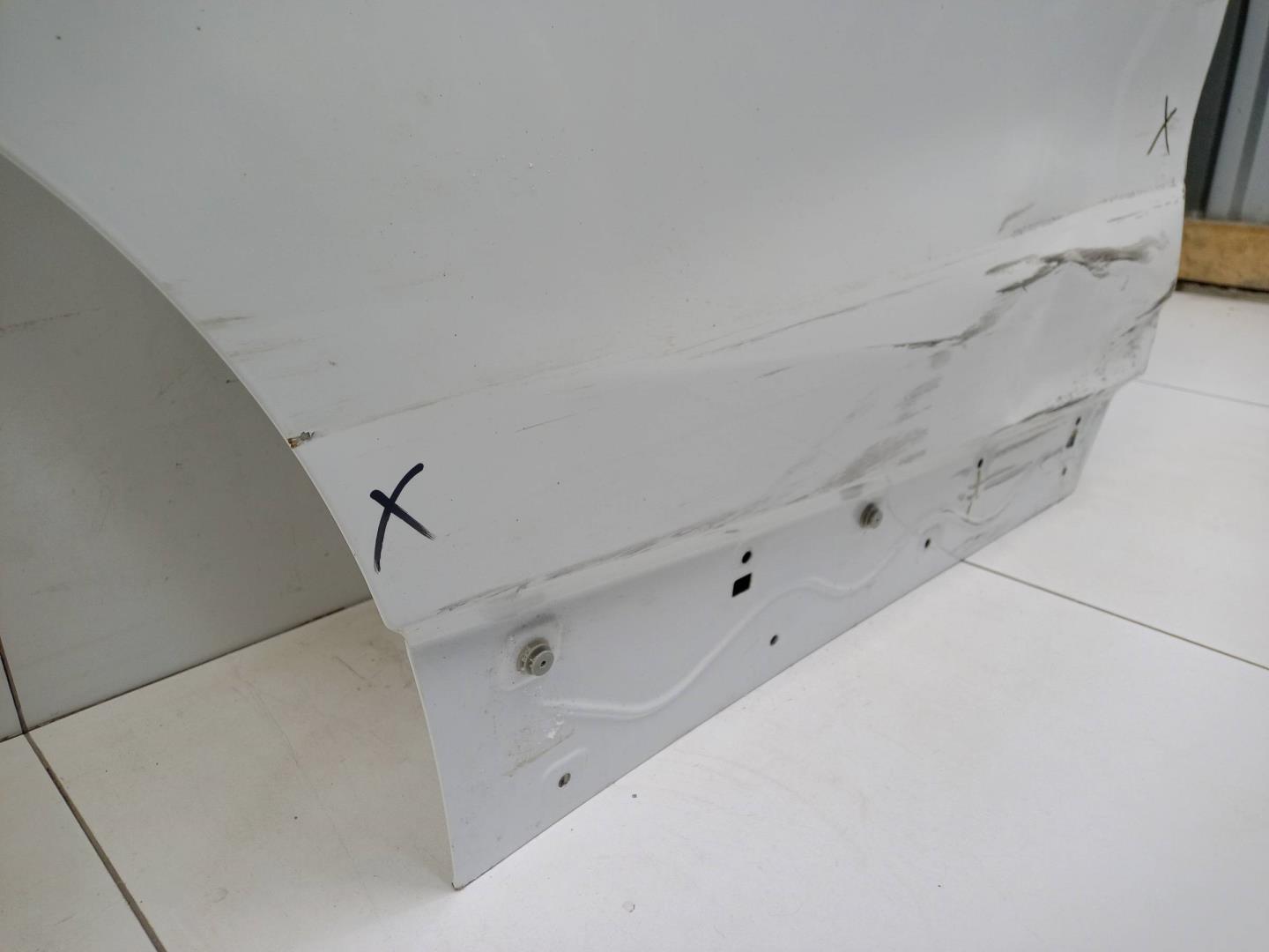 Дверь задняя правая