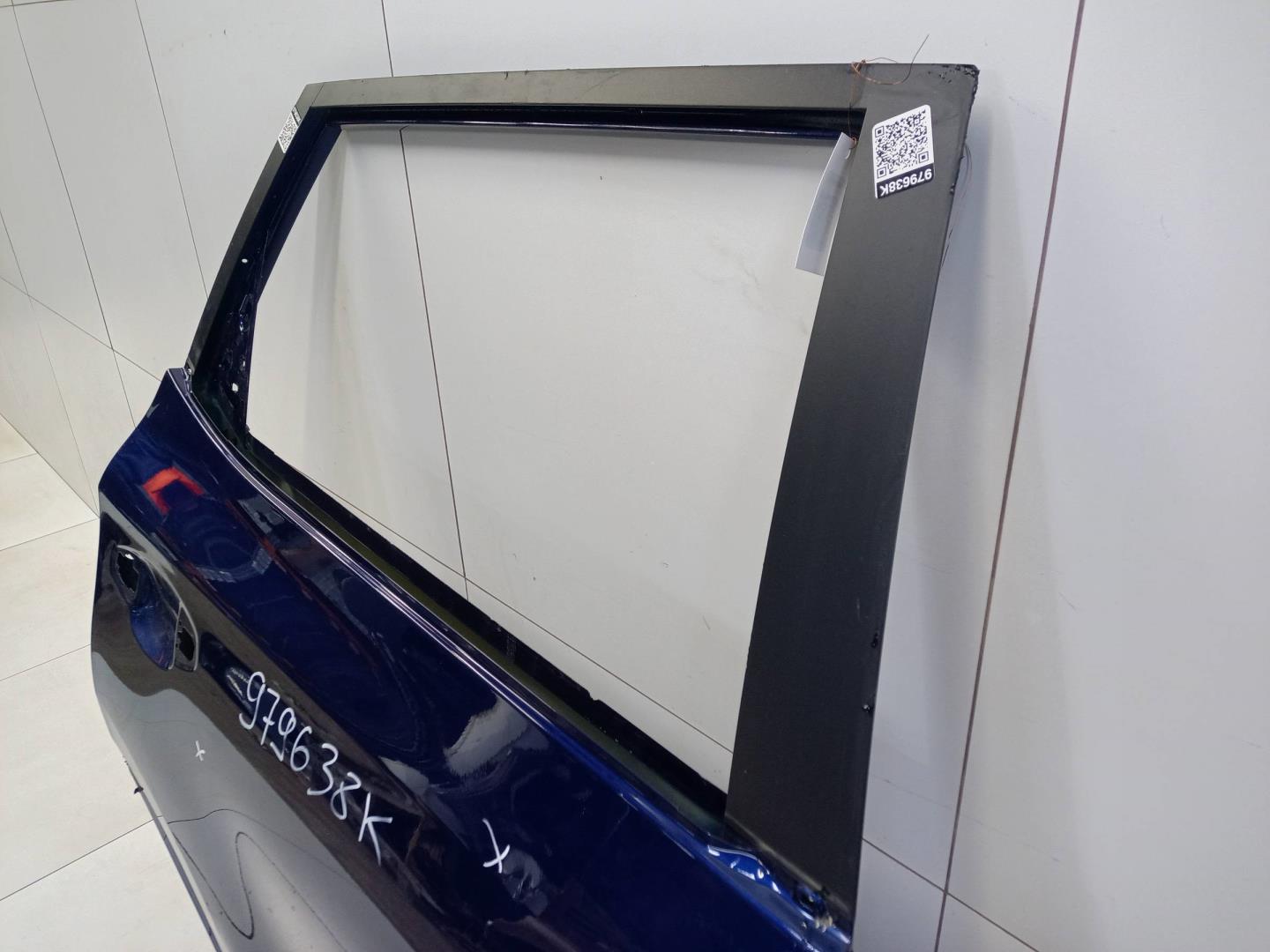 Дверь задняя правая