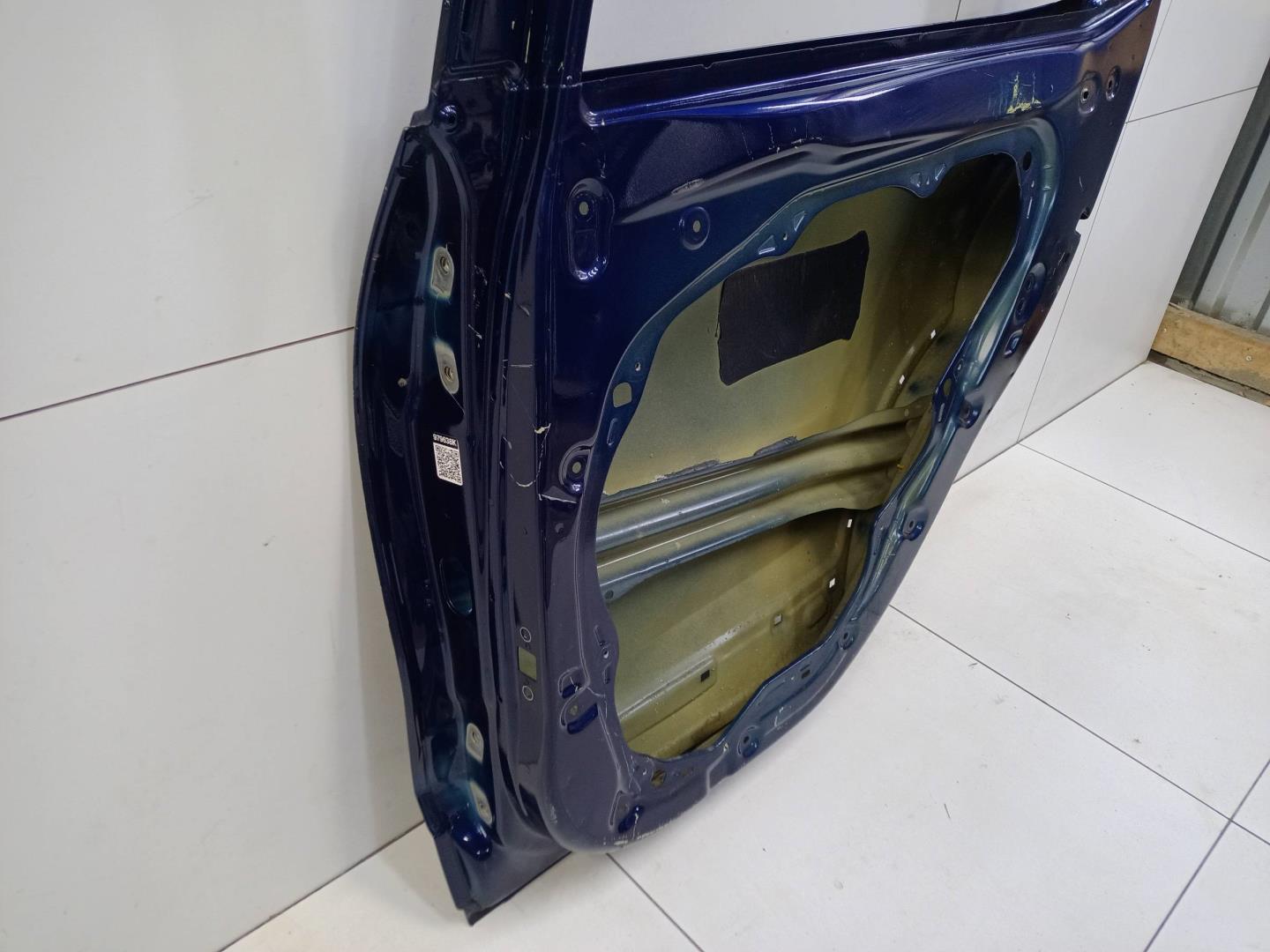 Дверь задняя правая
