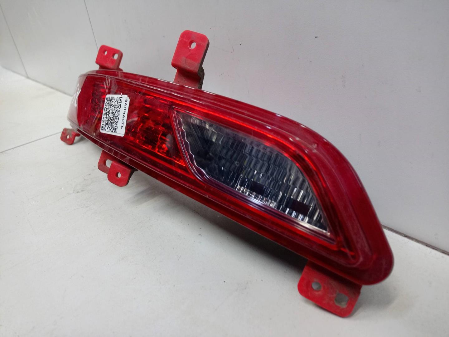 Фонарь задний в бампер левый