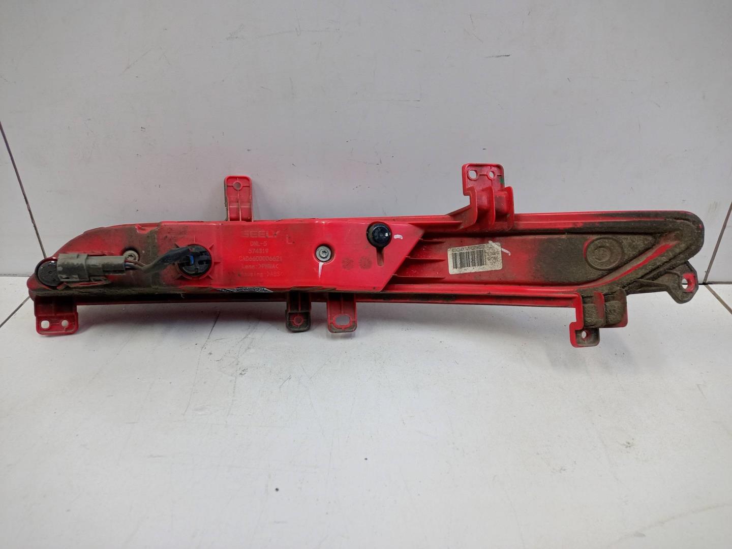 Фонарь задний в бампер левый