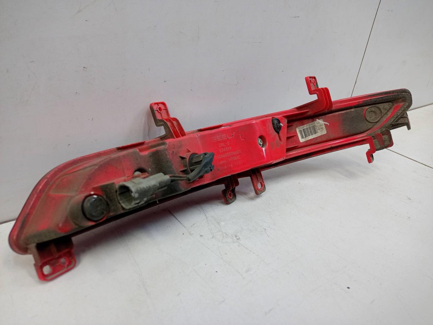 Фонарь задний в бампер левый