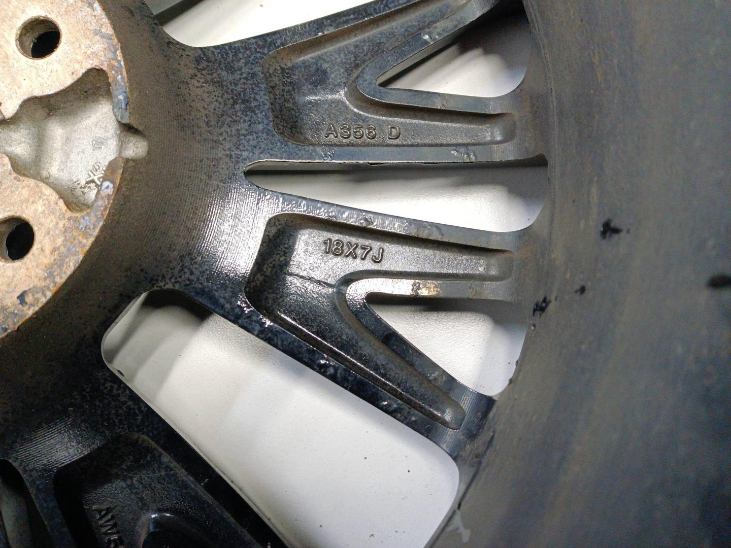 Диск колесный литой легкий сплав