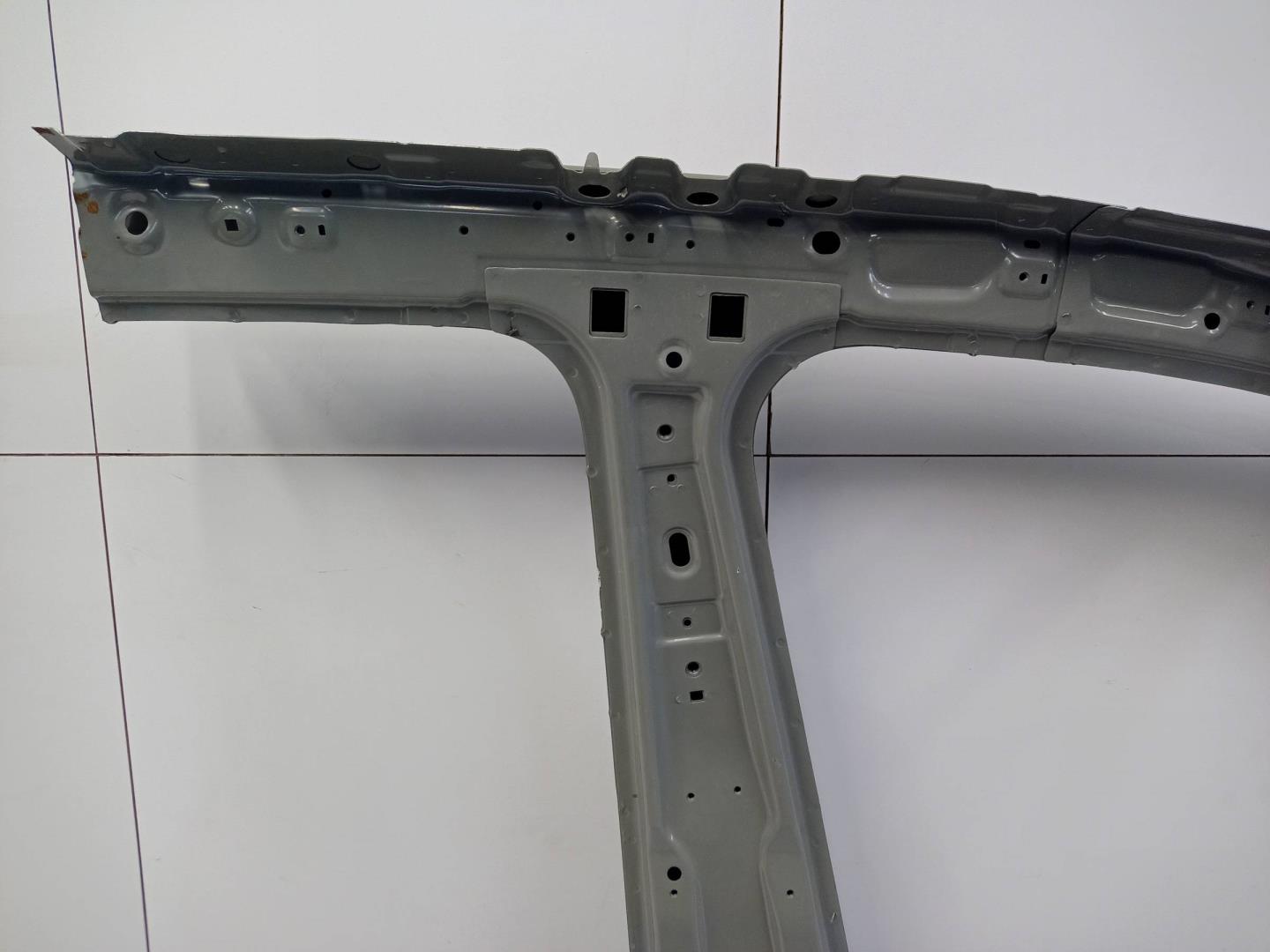 Кузовной элемент