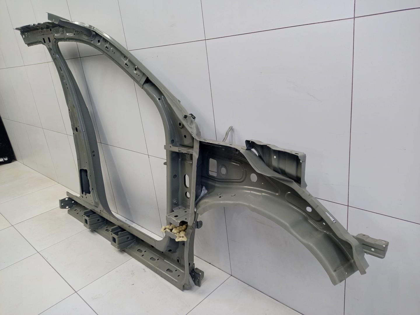 Кузовной элемент