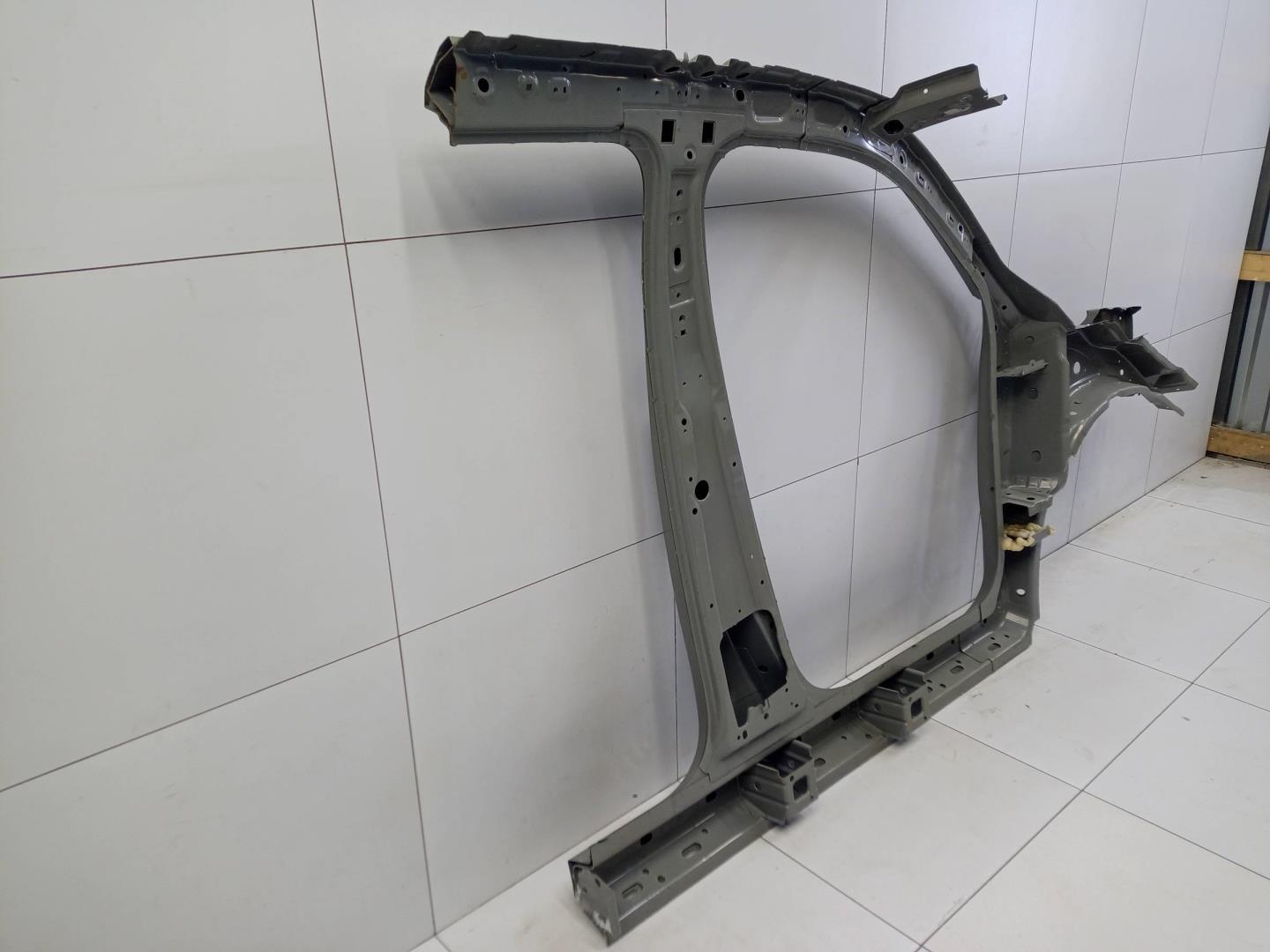 Кузовной элемент