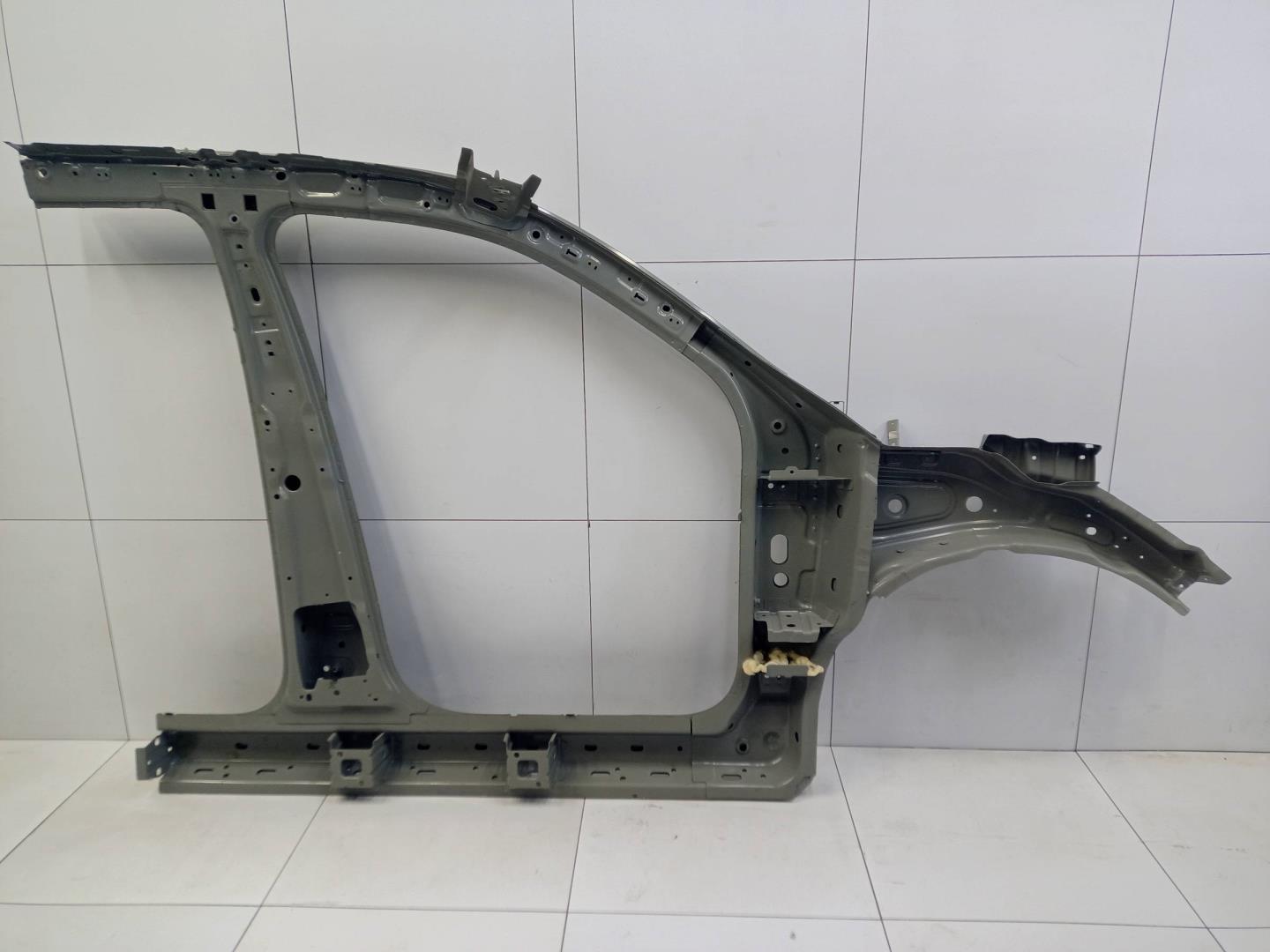 Кузовной элемент