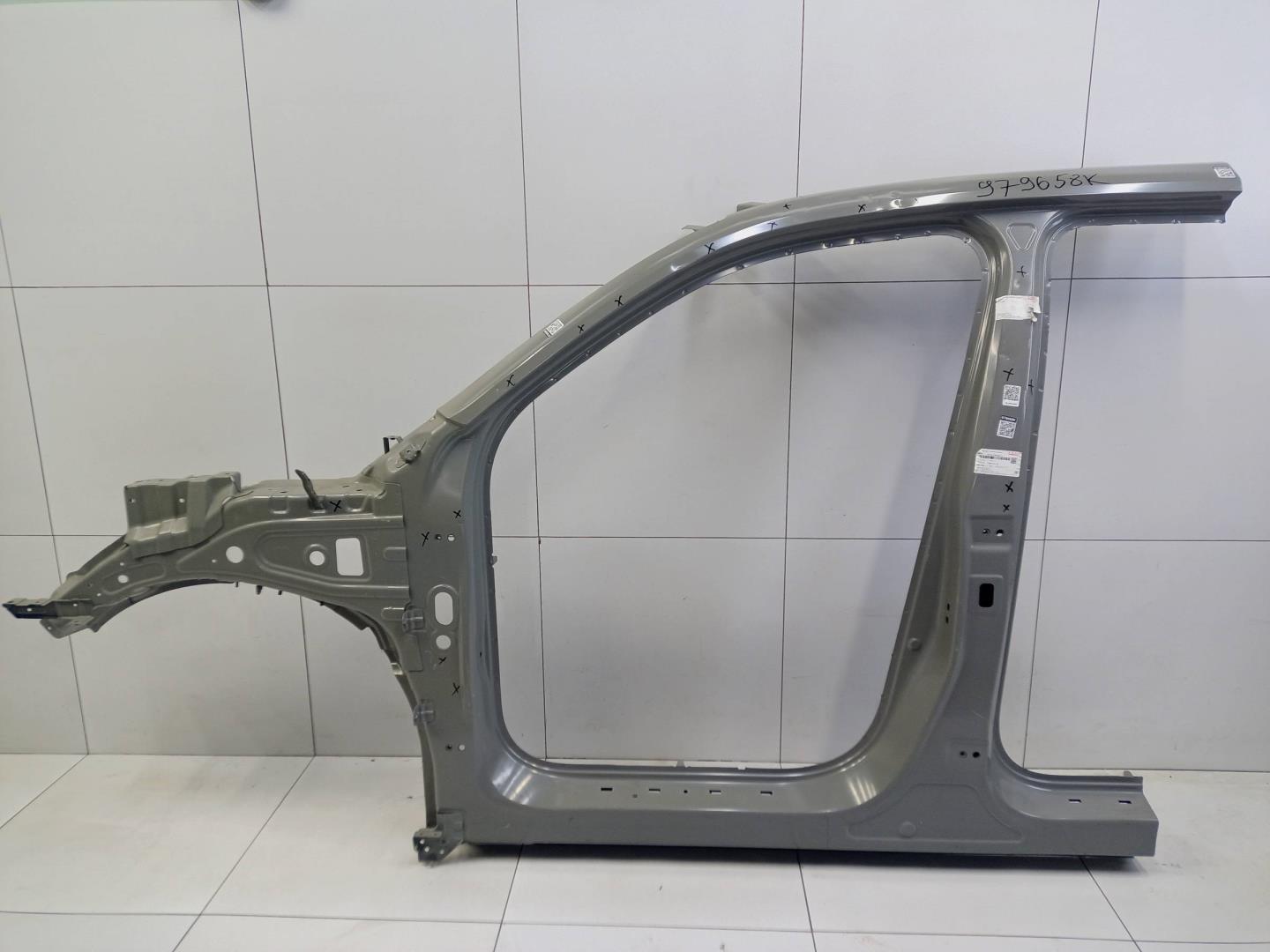 Кузовной элемент