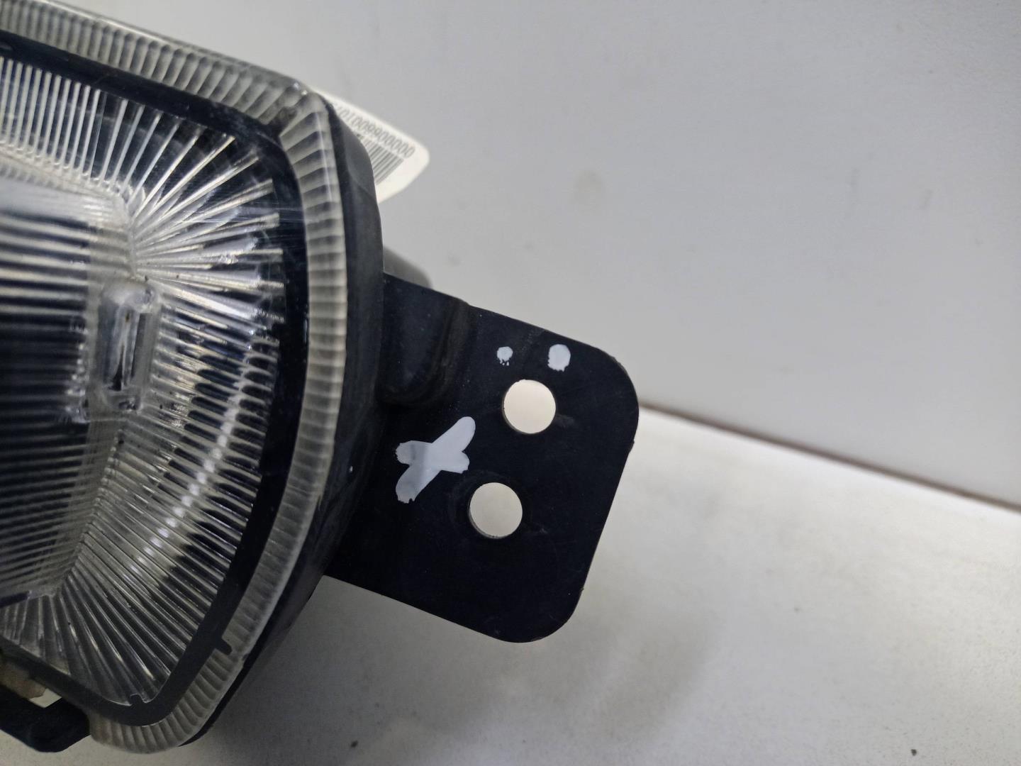 Фара противотуманная правая