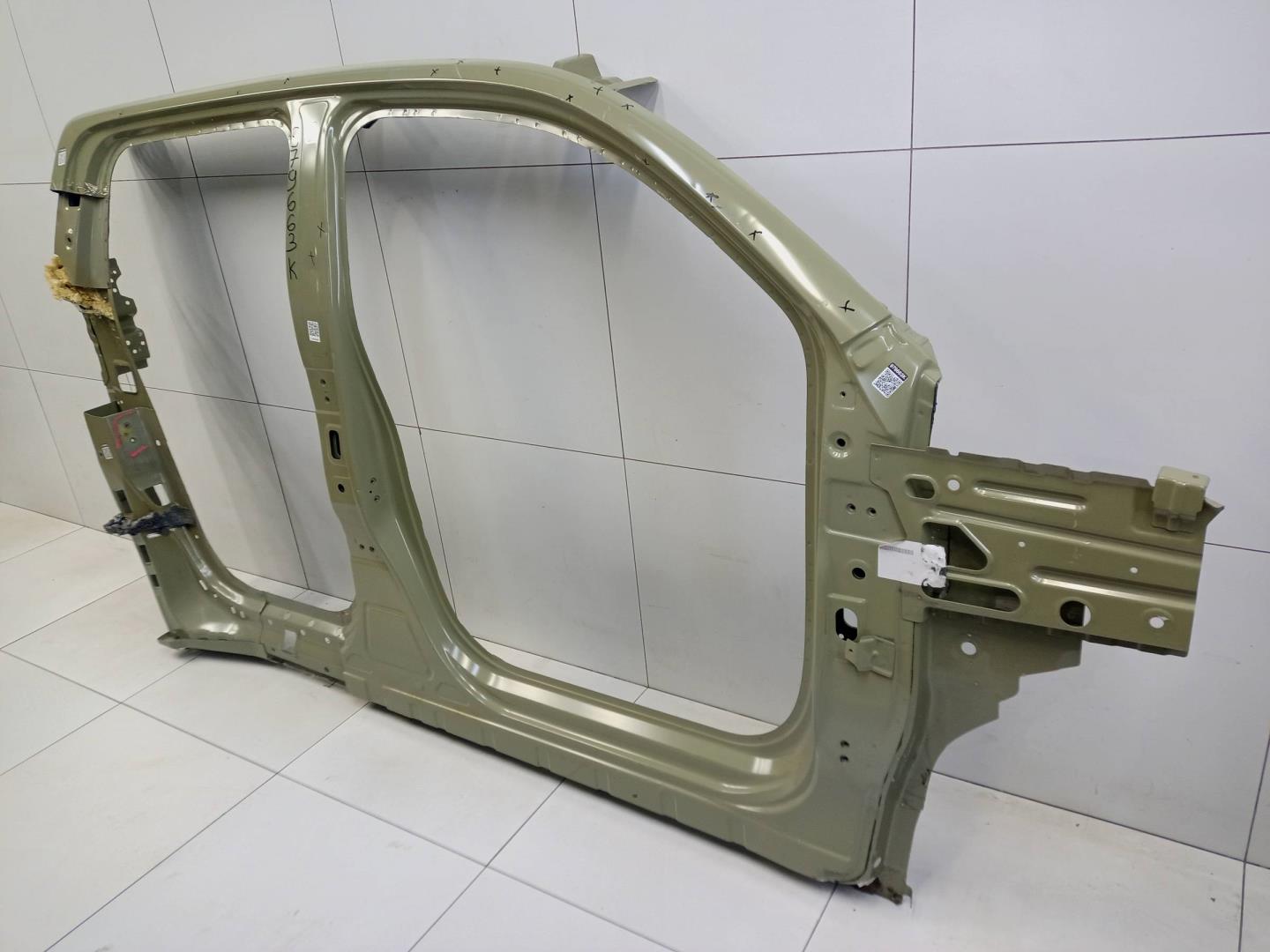 Кузовной элемент