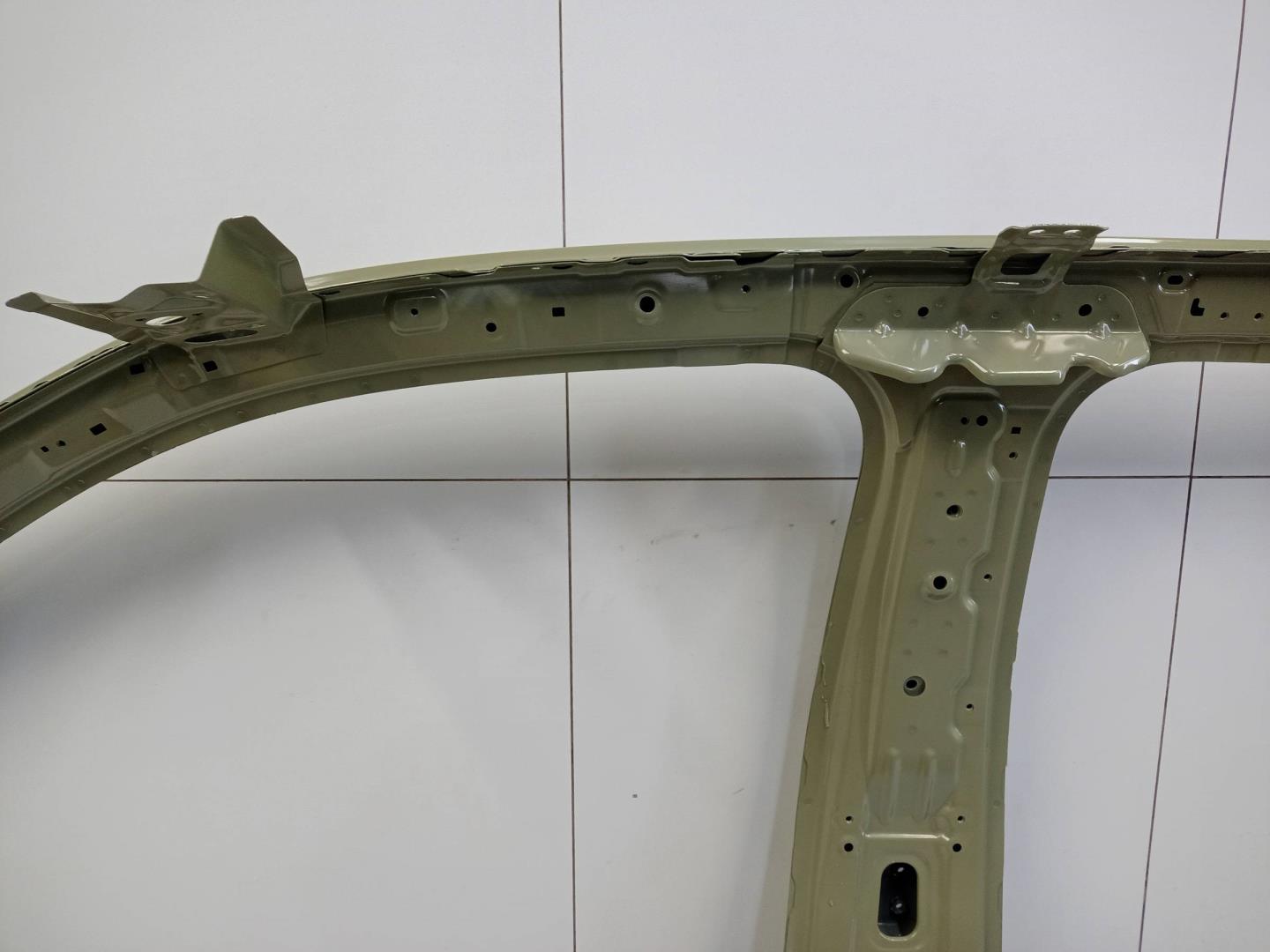 Кузовной элемент