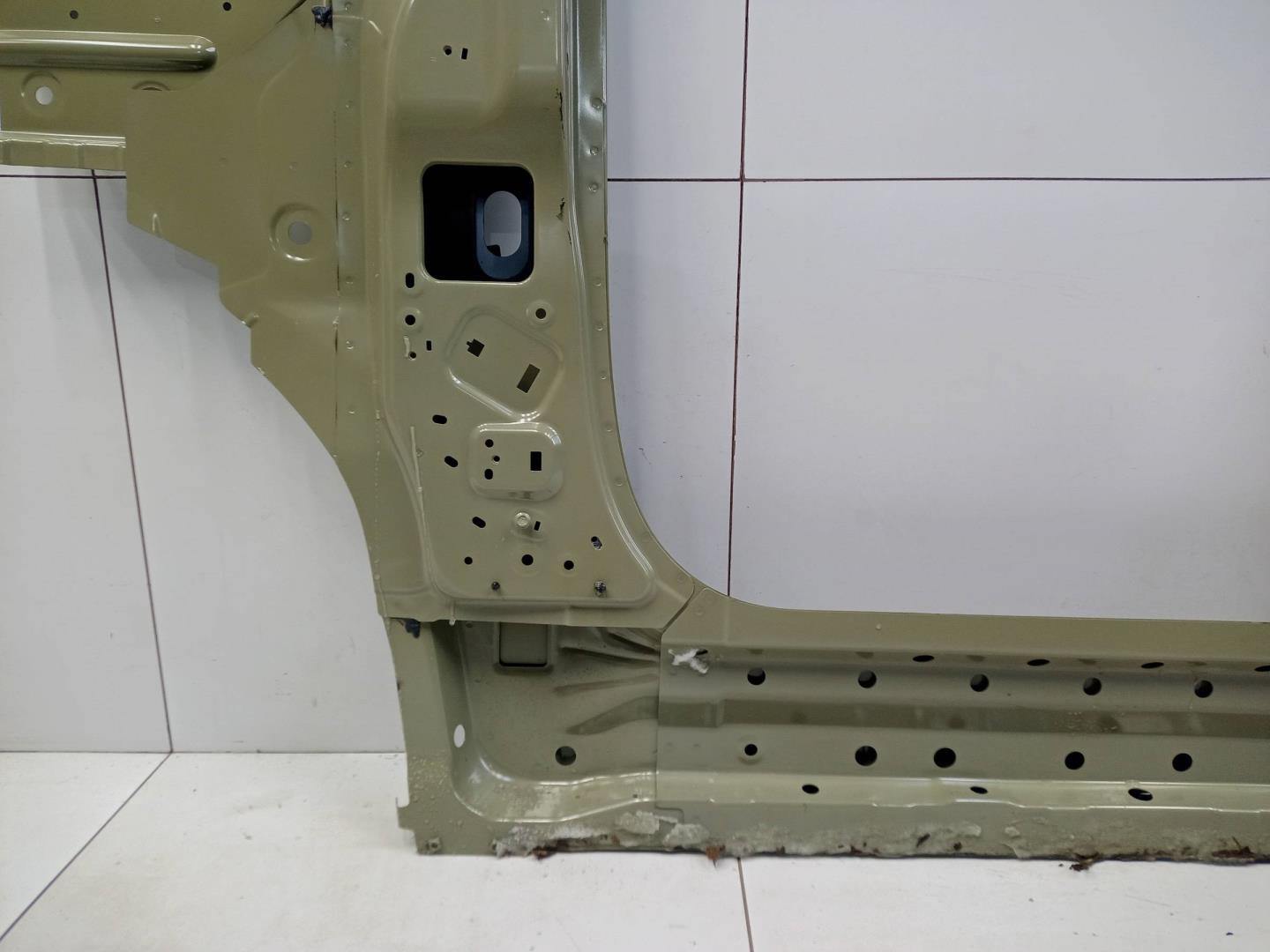 Кузовной элемент