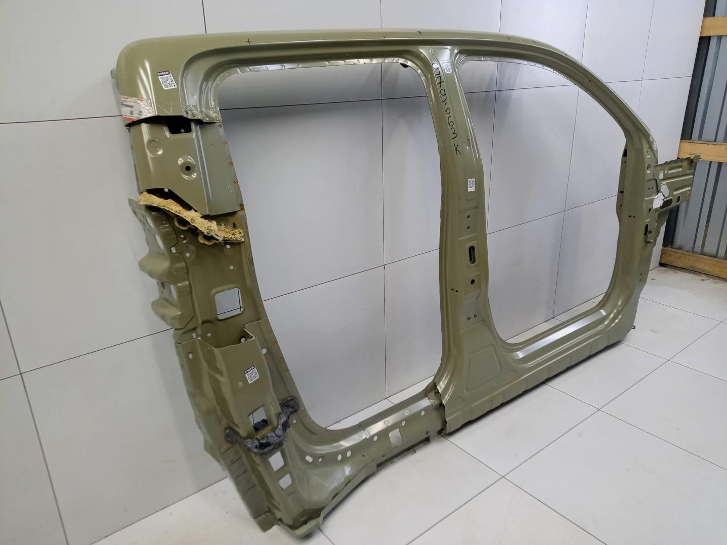 Кузовной элемент