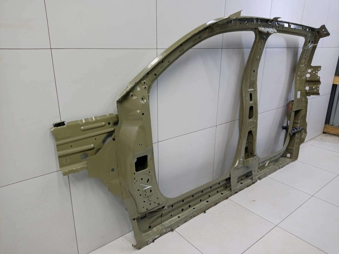 Кузовной элемент