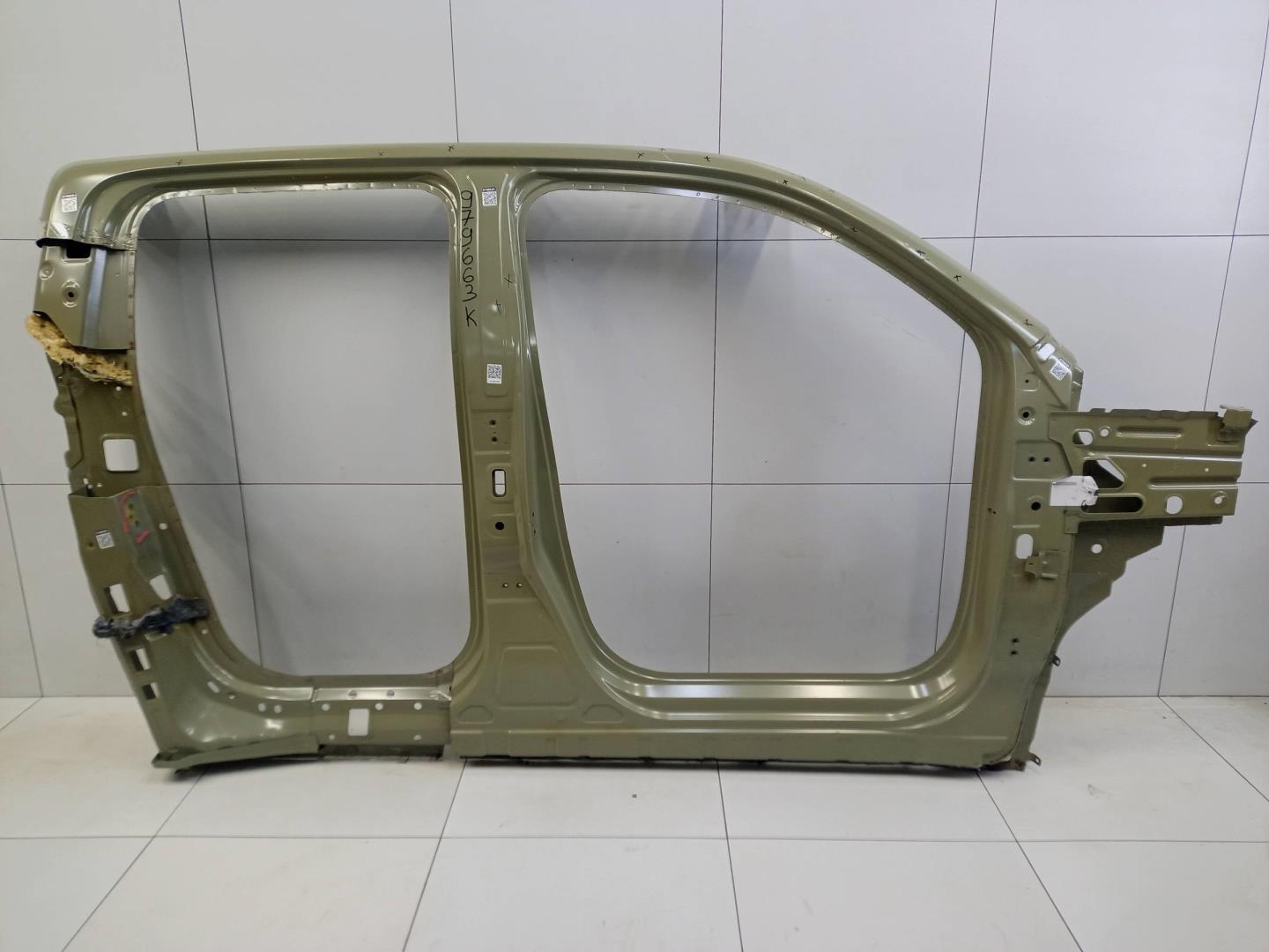 Кузовной элемент