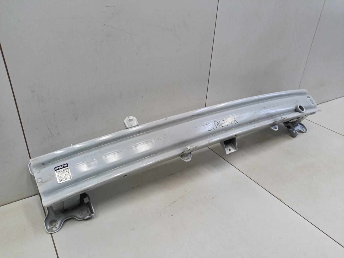 Усилитель переднего бампера