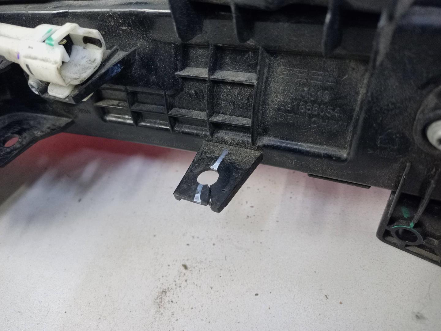 Фонарь задний в бампер правый